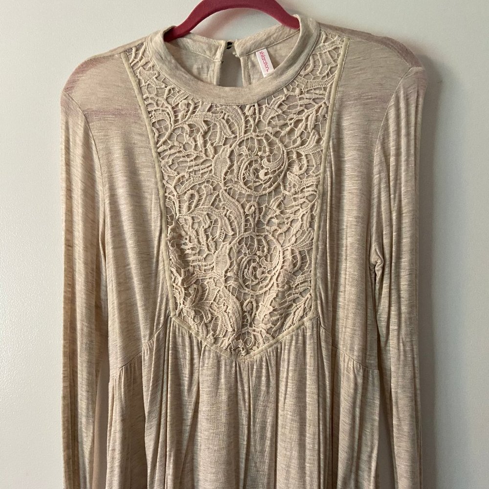 Long-Sleeve Cream Blouse w/ Lace Detail